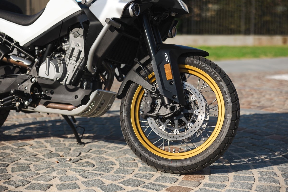 DueruoteTG #200 - CFMoto 800MT Explore: perché sì (e perché no)